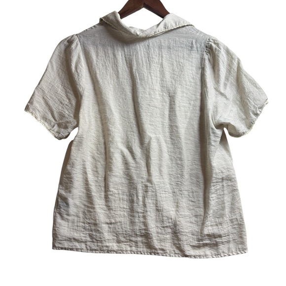 Dazy Women’s Elegant cream Button-Up Blouse Size Large - Picture 3 of 6